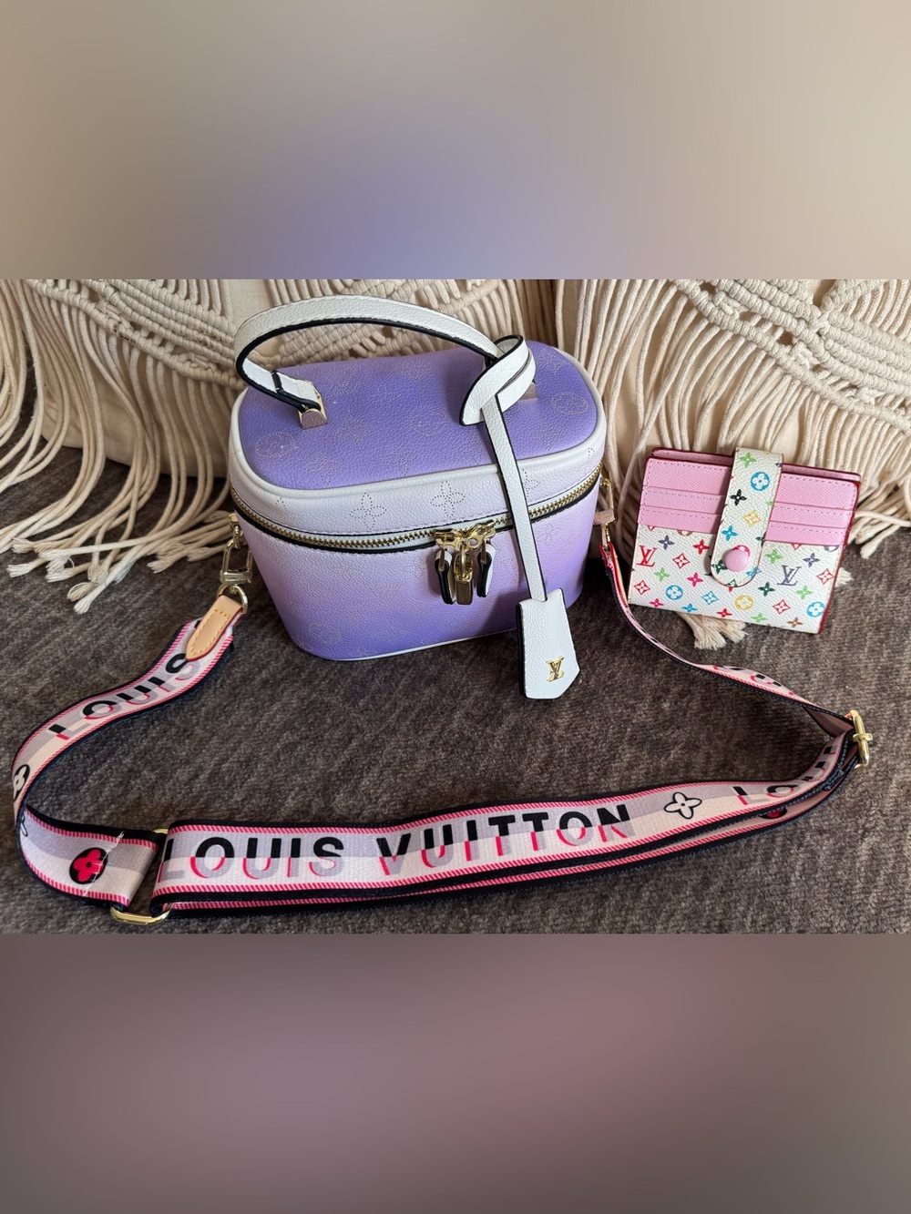 💜SALE‼️NWOT FASHION LAVENDER MONOGRAM OMBRÉ MINI VANITY BAG